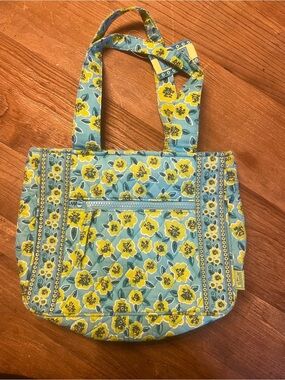 Maggi B Quilted Tote Green Floral with Small Zip Bag